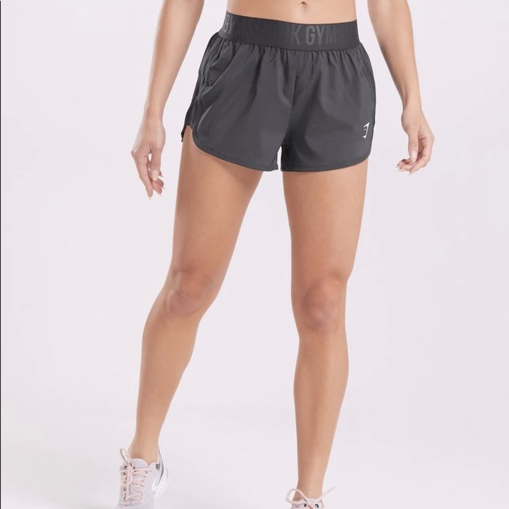 GYMSHARK: Training Loose Fit Shorts (black)